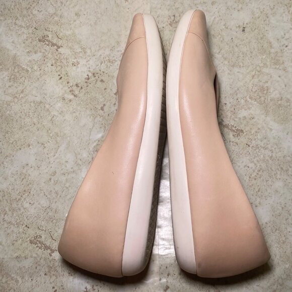 Clarks Nude Beige Ballet Flats Comfortable Cushioned Insoles Fairy Cottagecore - Picture 5 of 9